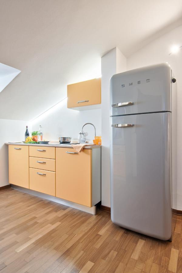 5 Miglia Apartment La Mansarda A Collegno Buitenkant foto